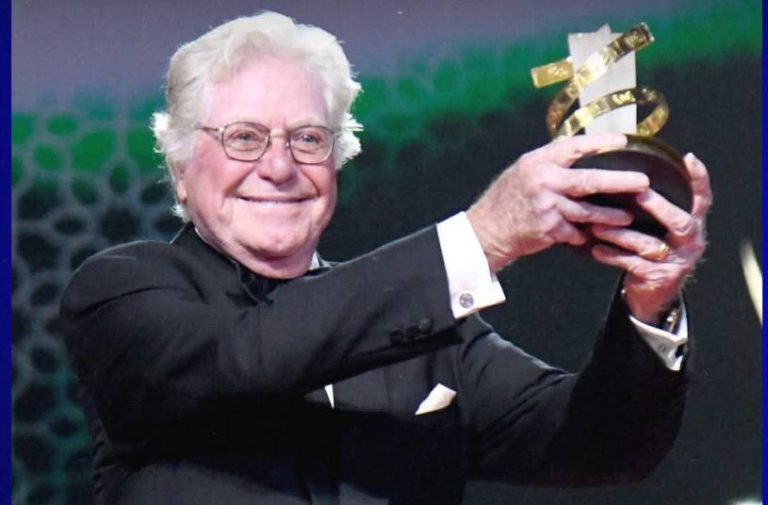 افتتاح الدورة الـ22 للمهرجان الدولي للفيلم بمراكش وتكريم النجم المصري حسين فهمي