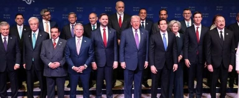 ترامب يطلق اول اجتماع ل “مجلس السلام” لغزة بتعهدات مالية كبيرة مع قوة استقرار دولية