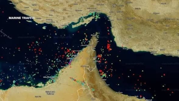 أألغام “تائهة” تعرقل حركة االملاحة في مضيق هرمز